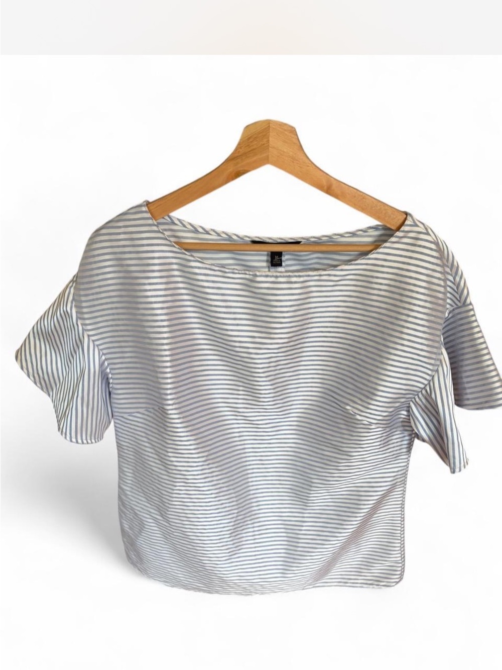 Banana Republic Striped Boatneck Tee Light Blue & White blouse top satin - Picture 4 of 9